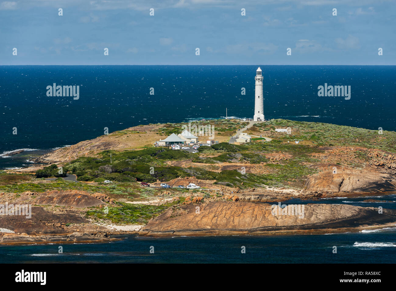 Berühmte Leuchtturm am Cape Leeuwin, wo der Indische Ozean im Südlichen Ozean trifft. Stockfoto