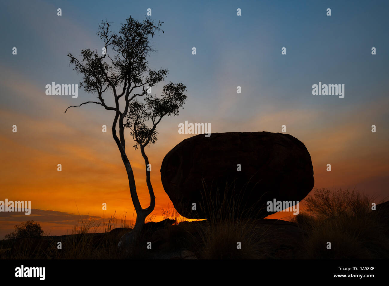 Karlu Karlu ist der Name der Aborigines für den berühmten Devils Marbles. Stockfoto