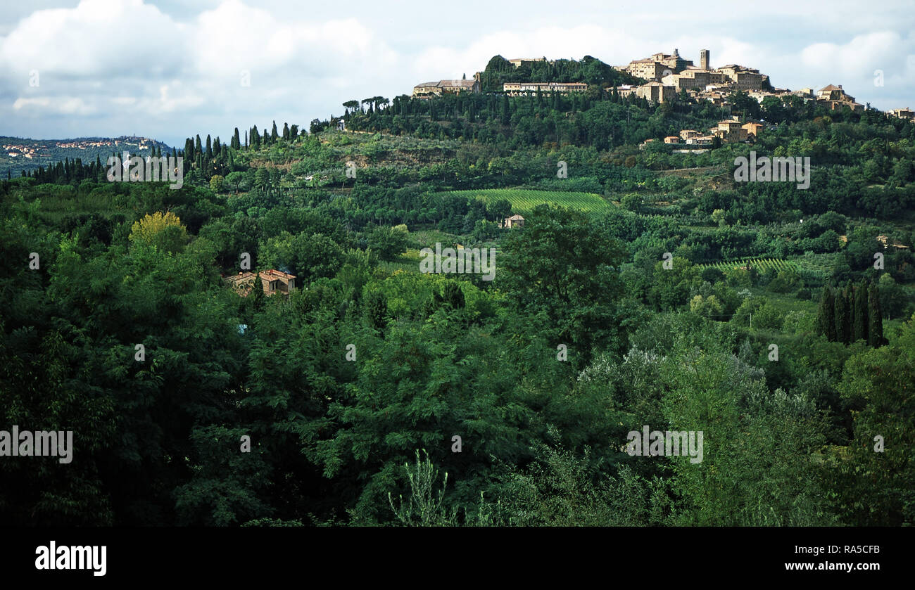 Hilltown von Montepulciano, Italien Stockfoto