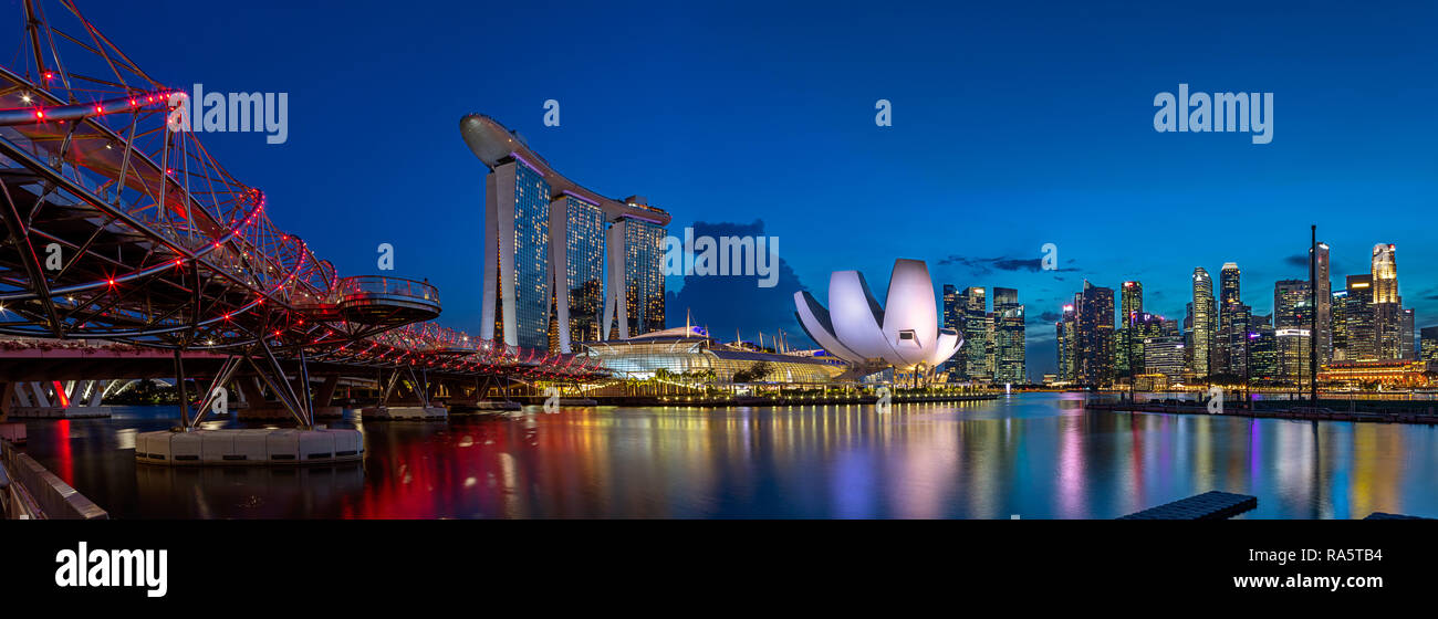 Marina Bay Sands Hotel, Kunst Science Museum, das Stadtbild und Helix Bridge - Singapur Stockfoto