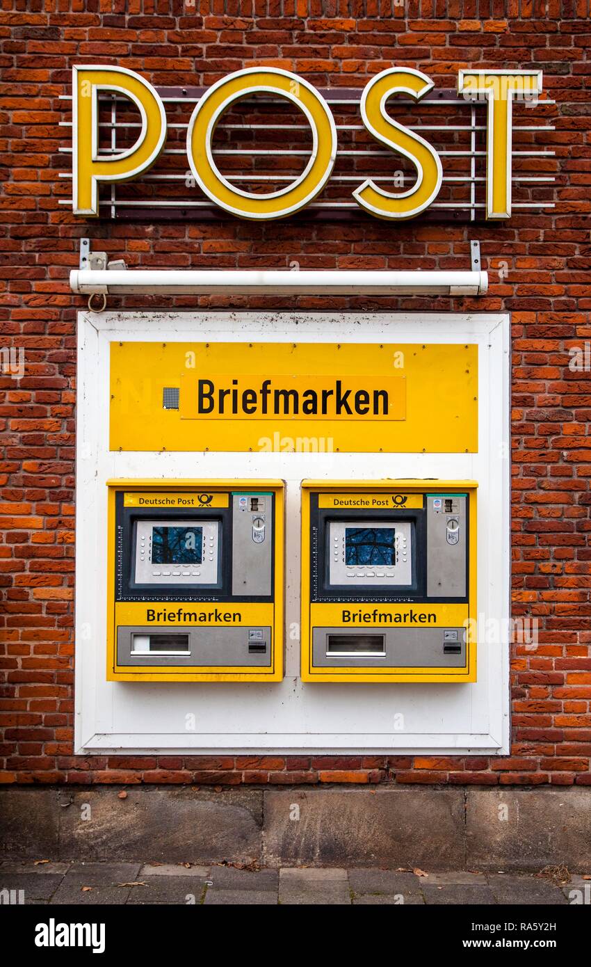 Stempel Maschinen der Deutschen Post in einem Postamt, Domplatz, Münster, Nordrhein-Westfalen Stockfoto