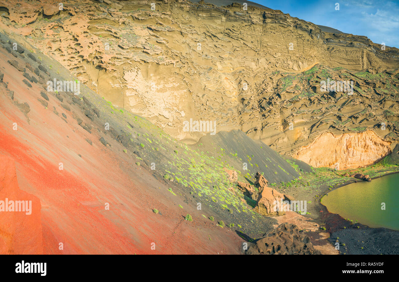 Die erstaunliche Landschaft von El Golfo auf der Insel Lanzarote, das von der vulkanischen Aktivität während der Erstellung der Insel gebildet. Stockfoto