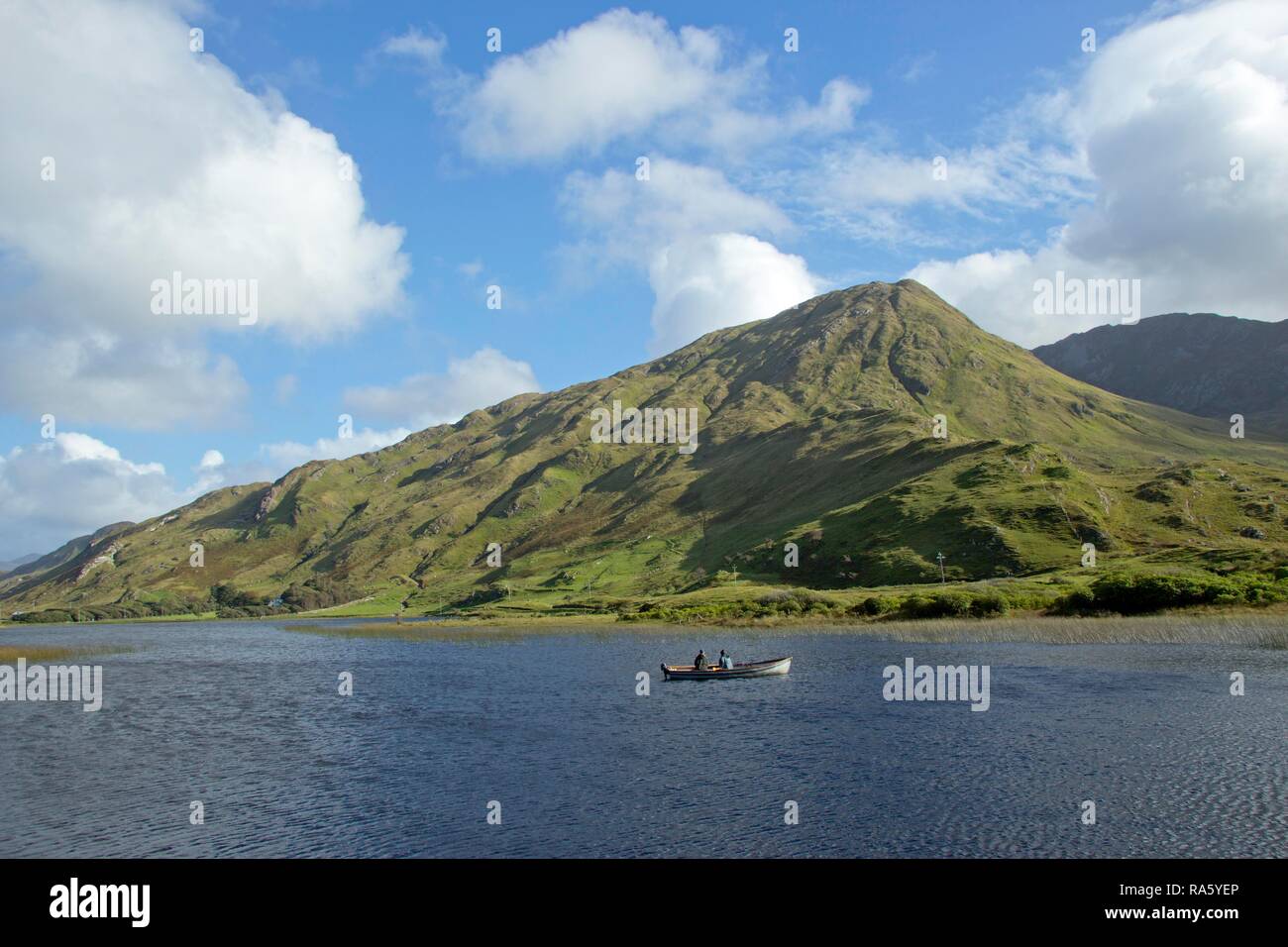 Kylemore Lough, Connemara, County Galway, Irland, Europa Stockfoto