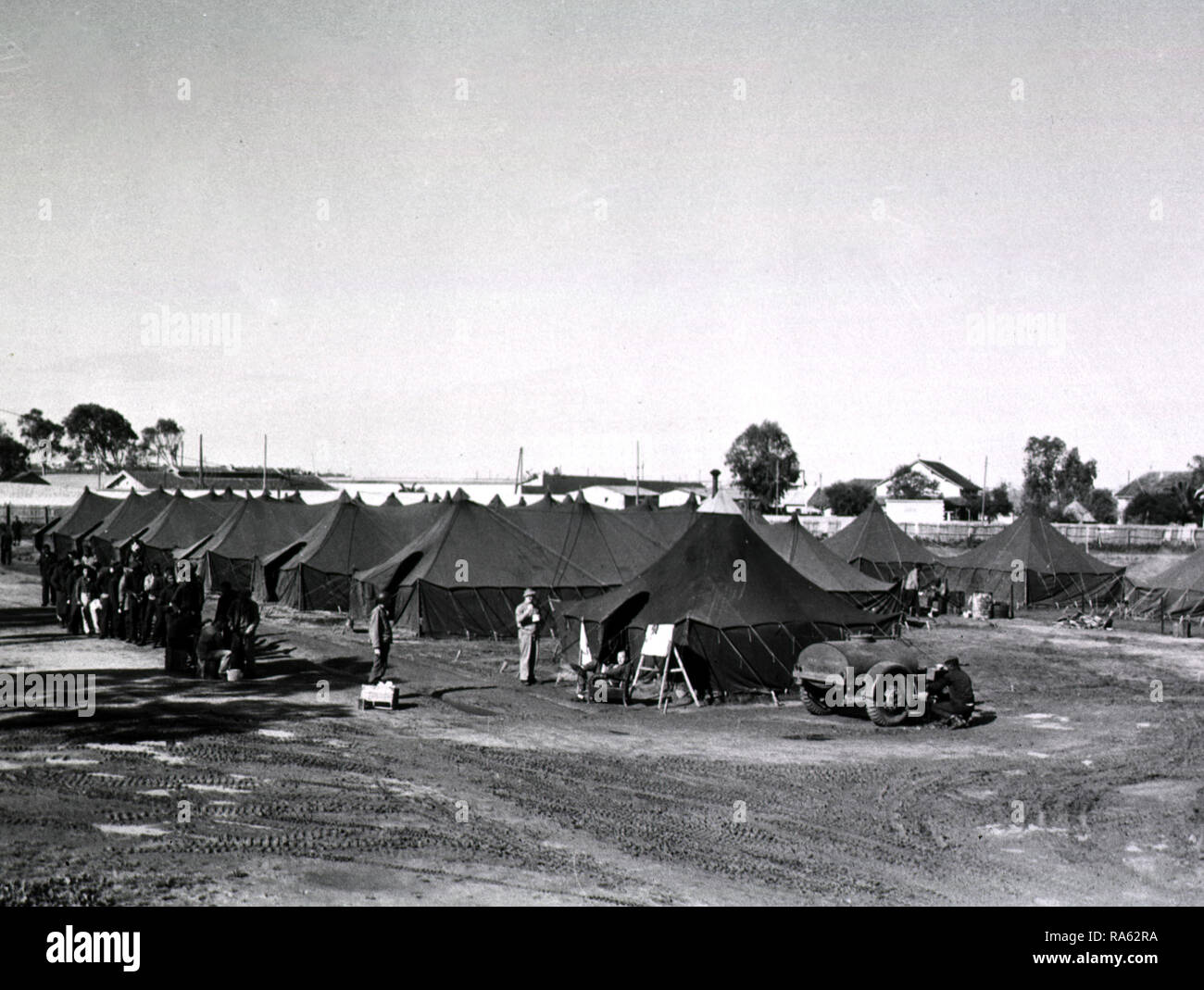 Amerikanische Soldaten in Gefangenschaft wegen Krankheit zu Geschlechtskrankheiten, 8. die Evakuierung des Krankenhauses, Casablanca, Nordafrika Ca. 1943 Stockfoto