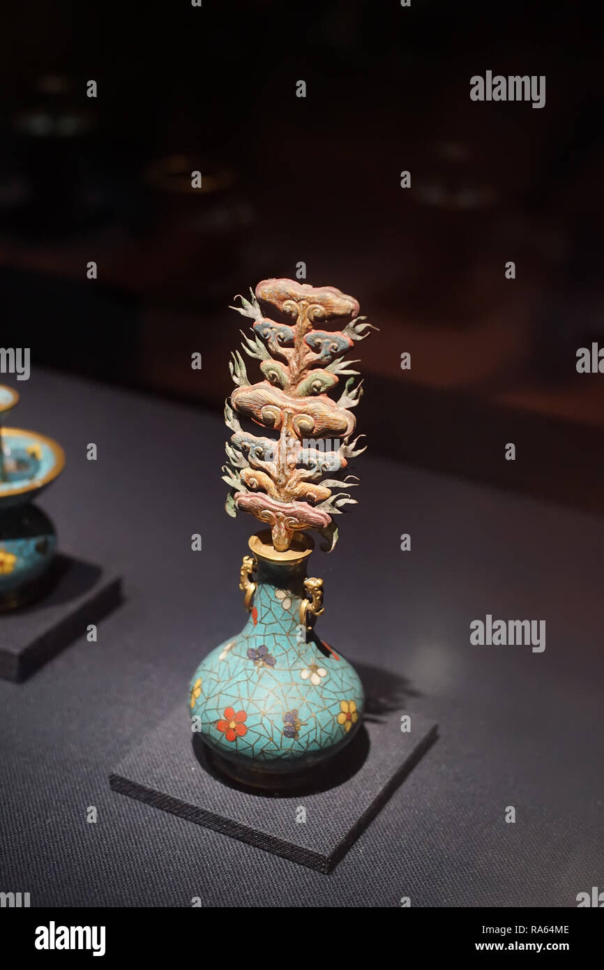 Taipei, Taiwan - 22. November 2018: Die alten Chinesischen kaiserlichen Artefakte und Kunstwerke im Nationalen Palastmuseum in Taipeh, Taiwan. Stockfoto