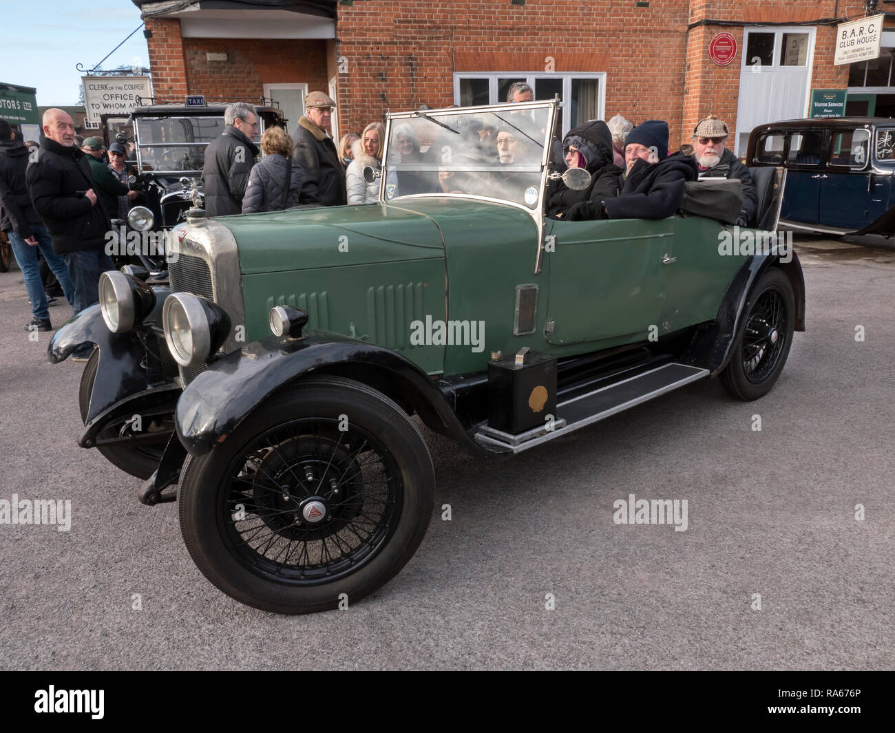 Weybridge, Surrey, Großbritannien. 1. Januar, 2019. Brooklands Museum neue Jahre Tag Oldtimer sammeln. Lage Brooklands Road Weybridge Surrey UK. 01/01/2019 Credit: Martyn Goddard/Alamy leben Nachrichten Stockfoto