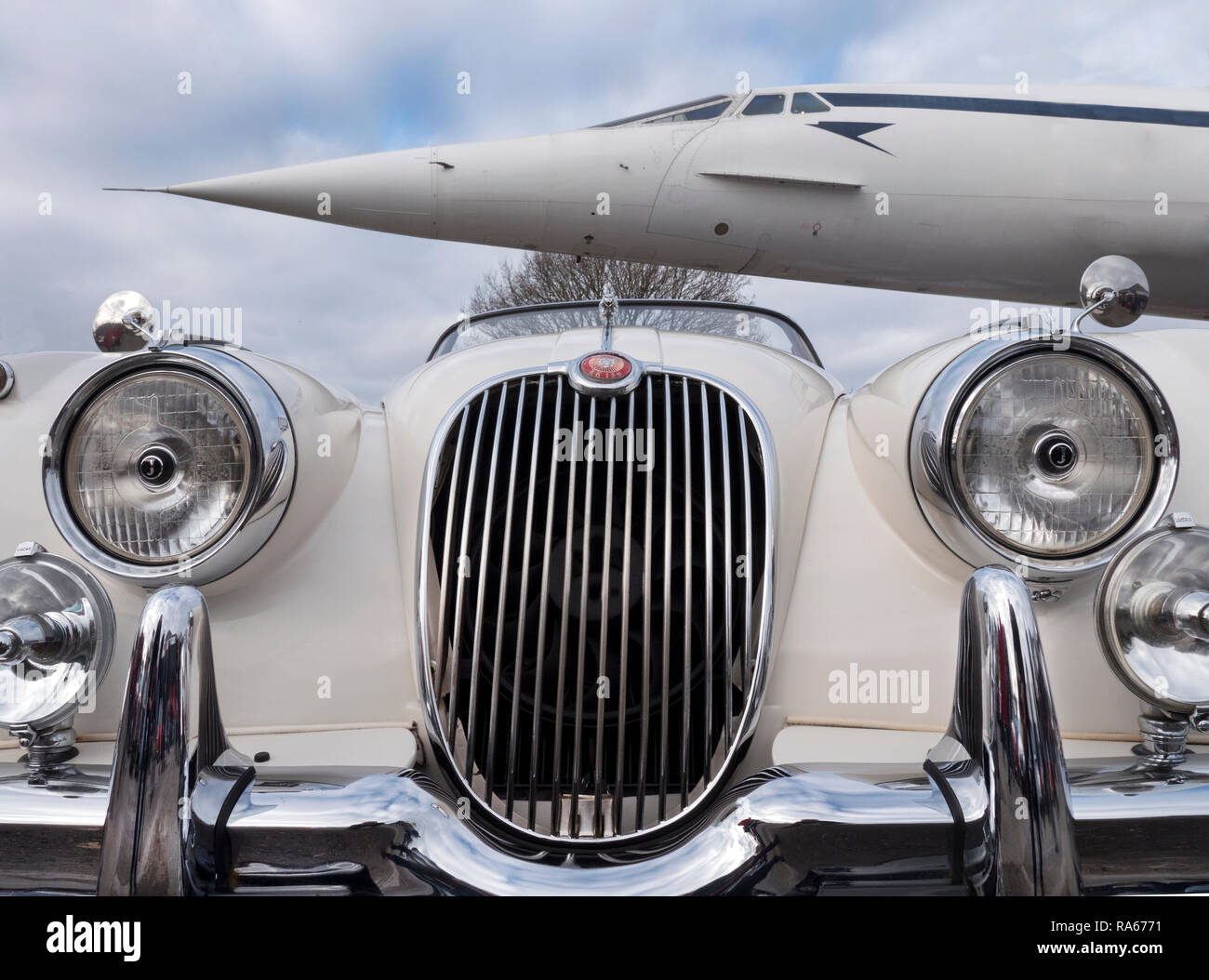 Weybridge, Surrey, Großbritannien. 1. Januar, 2019. Brooklands Museum neue Jahre Tag Oldtimer sammeln. Lage Brooklands Road Weybridge Surrey UK. 01/01/2019 Credit: Martyn Goddard/Alamy leben Nachrichten Stockfoto