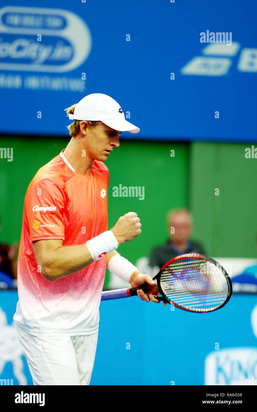 Pune, Indien. 2. Januar 2019. Kevin Anderson aus Südafrika reagiert während der zweiten Runde der Konkurrenz singles bei Tata Open Maharashtra ATP Tennis Turnier in Pune, Indien. Credit: karunesh Johri/Alamy leben Nachrichten Stockfoto