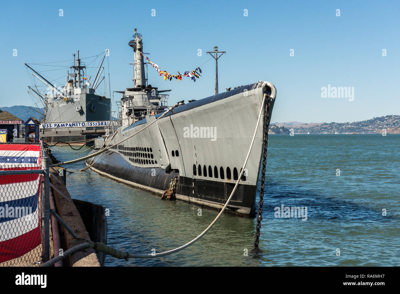 Das U-Boot USS Pampanito in der Nähe von Pier 39 in San Francisco, Kalifornien, USA Stockfoto