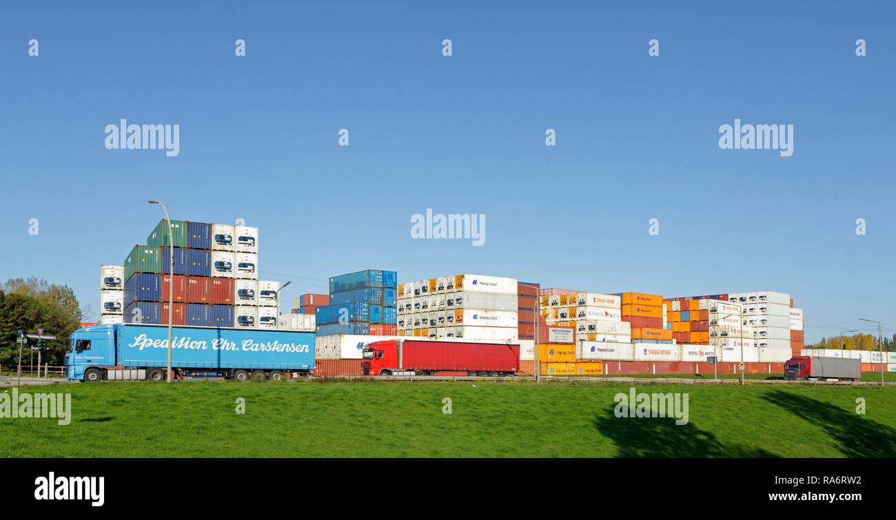 Gestapelte Container, Wilhelmsburg, Hamburg, Hamburg, Deutschland Stockfoto