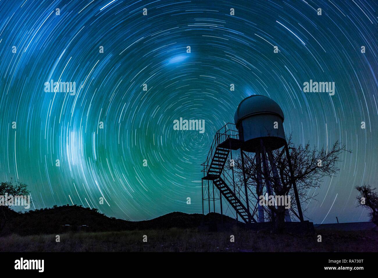 Sternwarte unter dem Sternenhimmel, Bauernhof, Namibia Rooisand Stockfoto