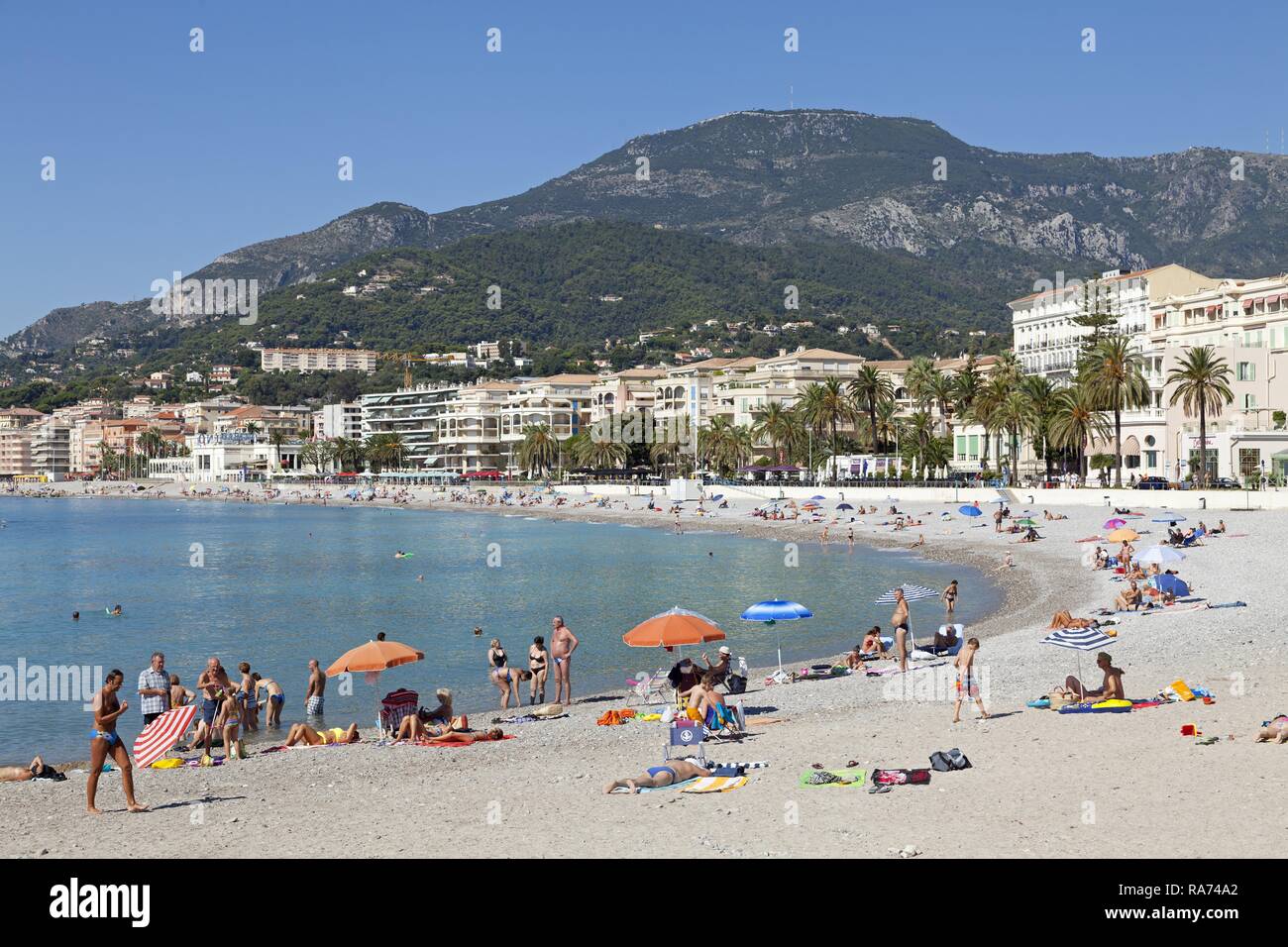 Strand, Menton, Côte d'Azur, Provence - Alpes - Côte d'Azur, Frankreich Stockfoto