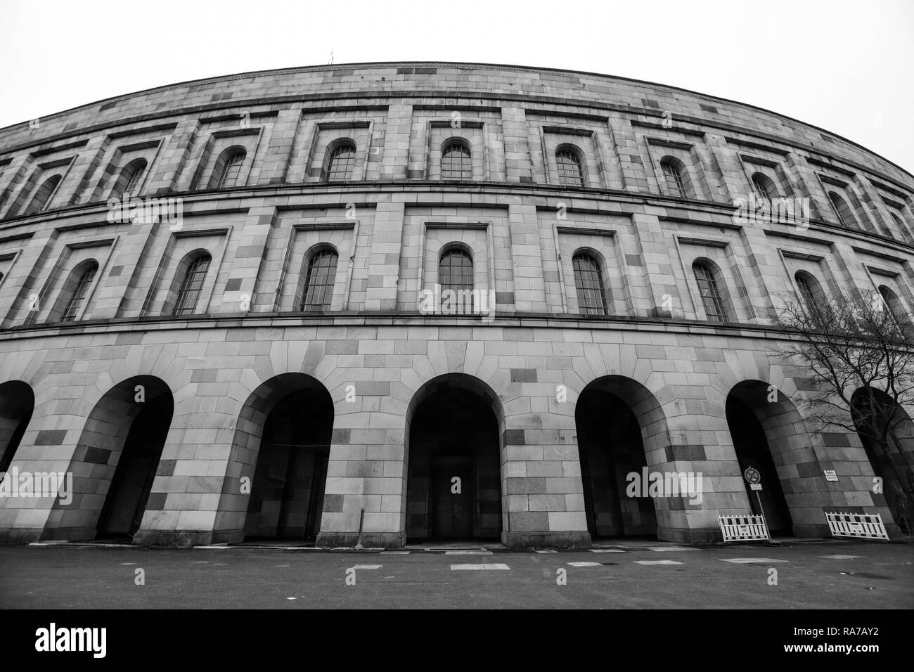 Das Dokumentationszentrum am Reichsparteitagsgelände in Nürnberg, Bayern, Deutschland. Stockfoto