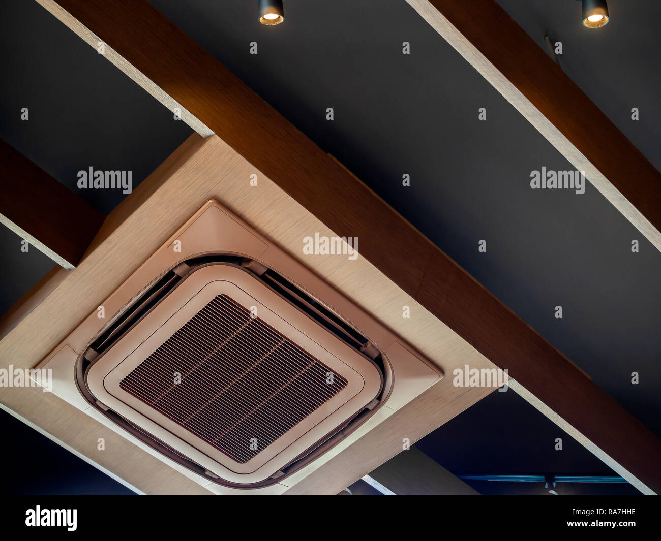 Kassettendecke Stockfotos und -bilder Kaufen - Alamy