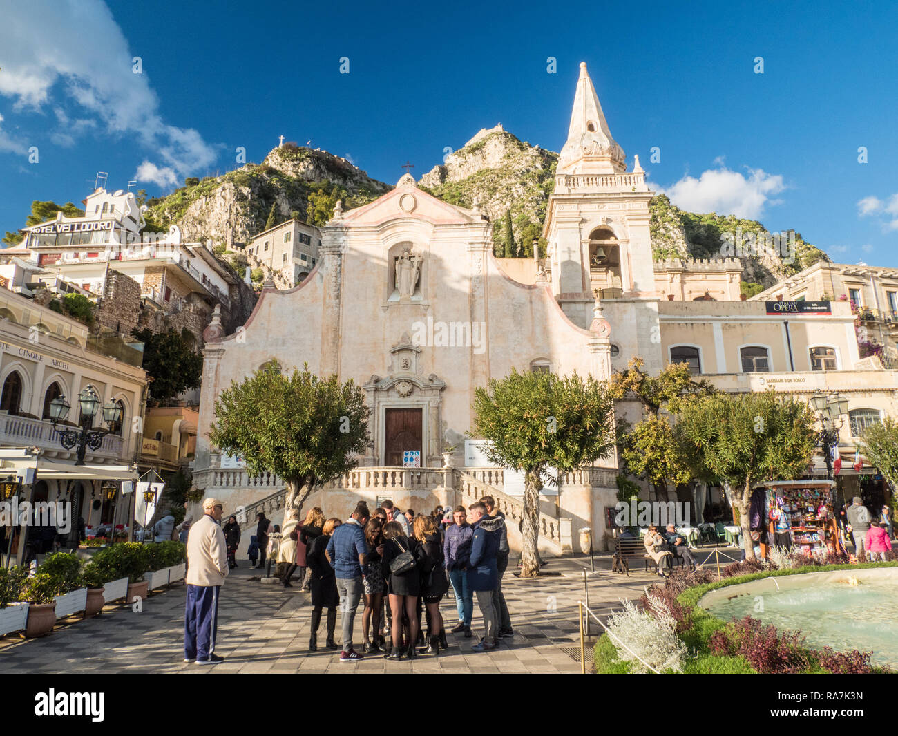Die barocke Kirche San Giuseppe (St. Joseph) in der Stadt Taormina, Provinz Messina, Sizilien, Italien. Stockfoto
