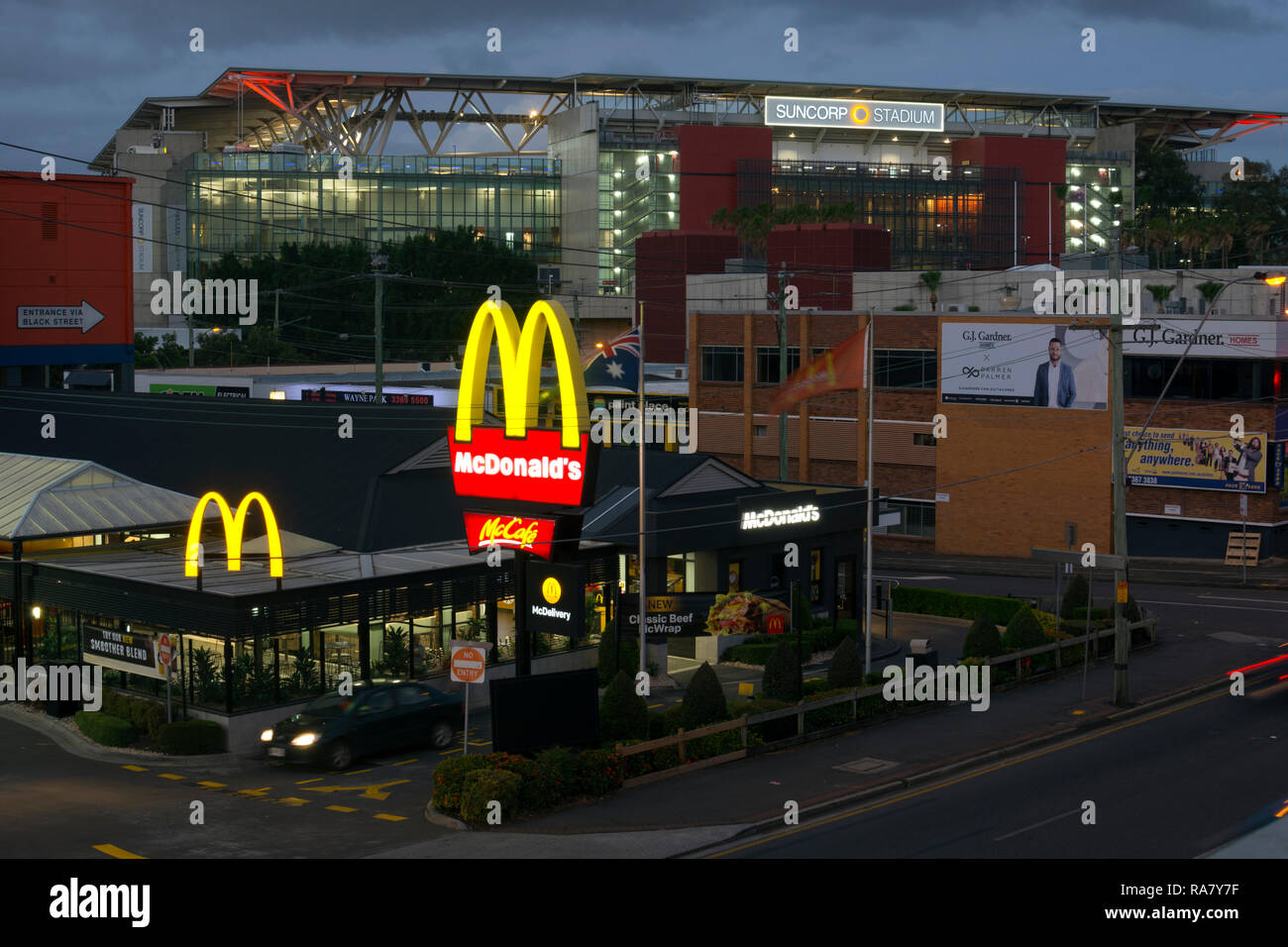 Das Suncorp Stadium und McDonald's Restaurant, Milton, Brisbane, Queensland, Australien Stockfoto
