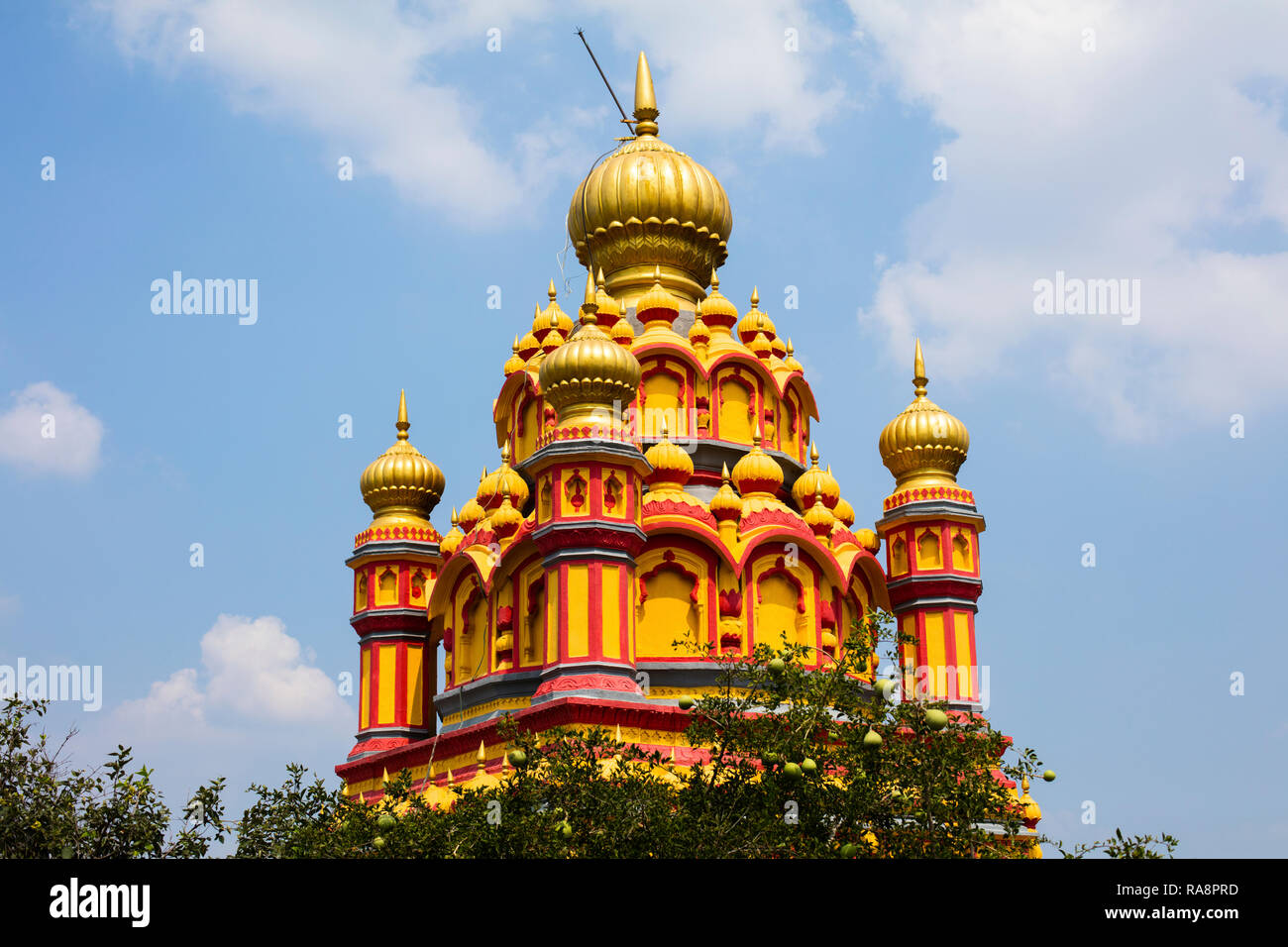 Pune, Maharashtra/Indien - Oktober 2015: Die PARVATI Hill Tempel in der Stadt Pune, Indien. Stockfoto