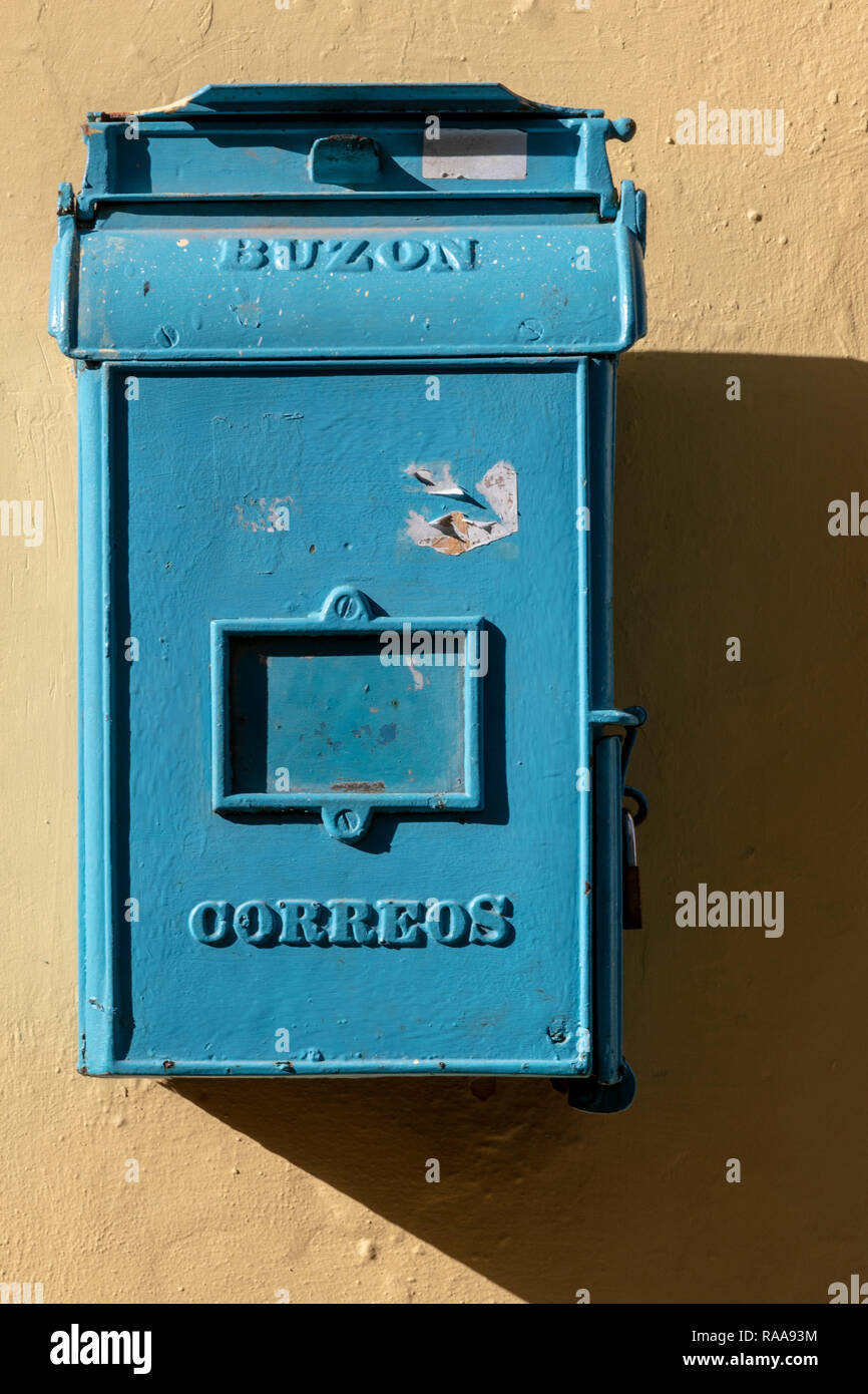 Mailbox, Calle Mercaderes, Habana Vieja, Havanna, Kuba Stockfoto