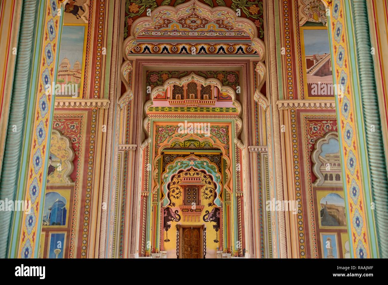 Patrika Tor, Jawahar Kreis Gärten, das 9. Tor von Jaipur in der 'Rosa Stadt' von Jaipur. Stockfoto