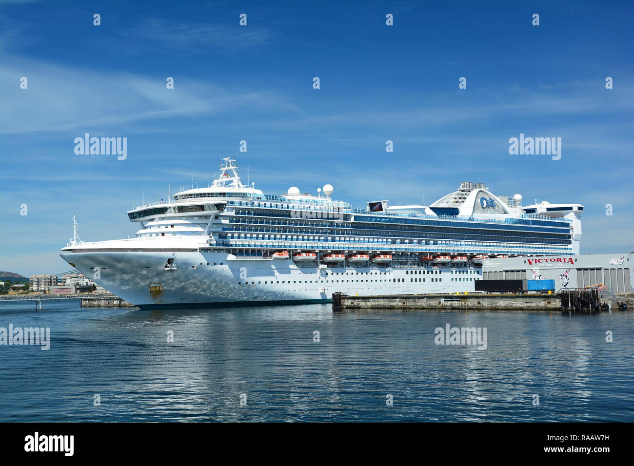 Ein Kreuzschiff dockte in Victoria BC, Kanada an Stockfoto