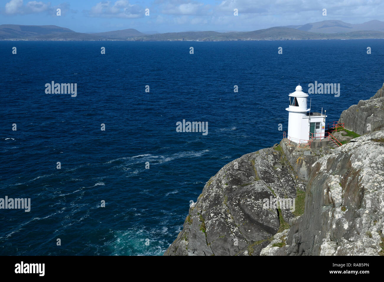 Leuchtturm, Kontrolleuchte, Sheeps Head, Leuchtturm Loop, Wanderung, Wandern, Trail, wilden Atlantik weg, West Cork, Irland RM Stockfoto