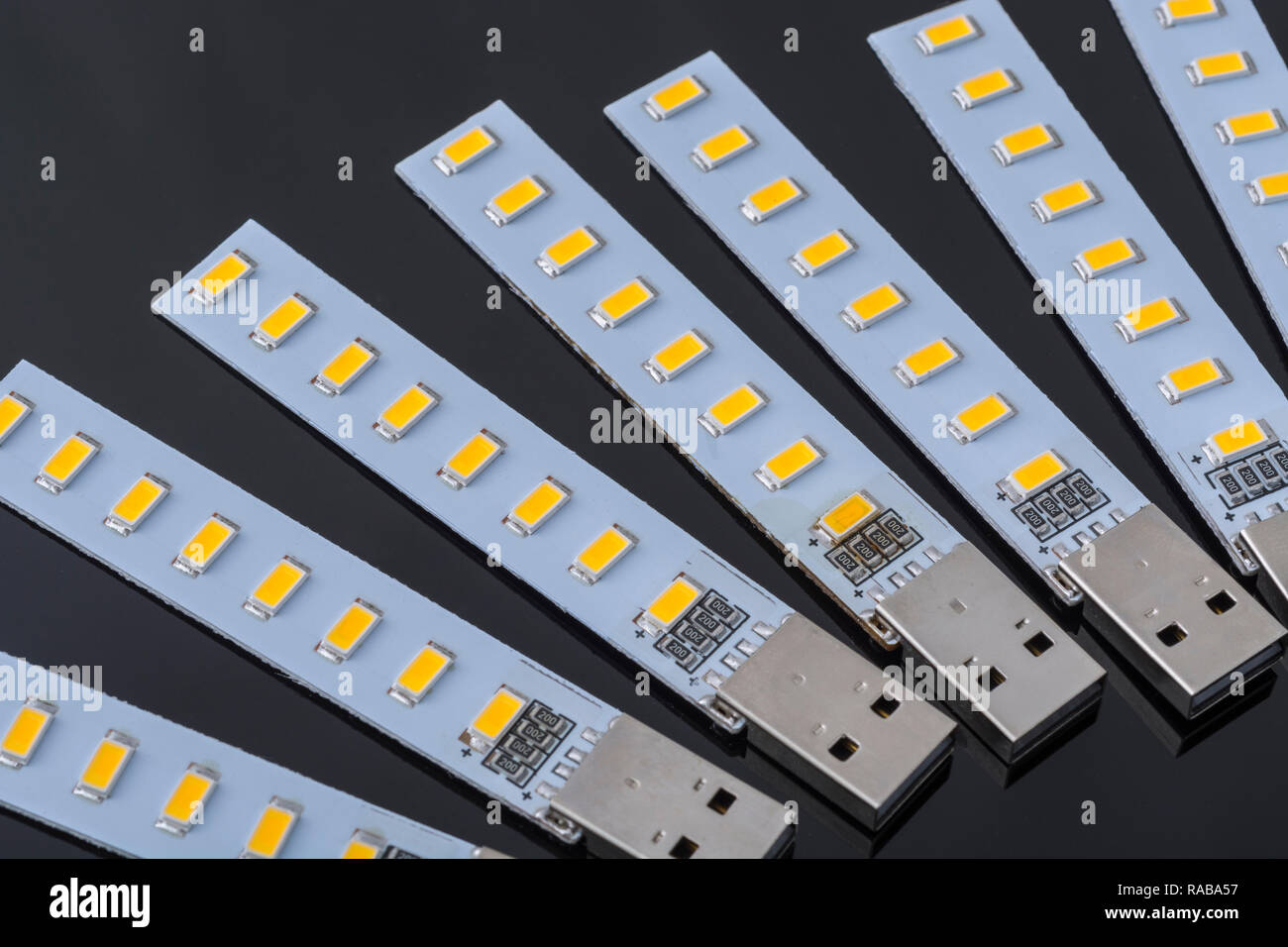 Makro Foto von den billigen chinesischen USB-betriebene LED-Leuchten -  Energieeffiziente Beleuchtung für Camping, Laptop, Licht, etc  Stockfotografie - Alamy