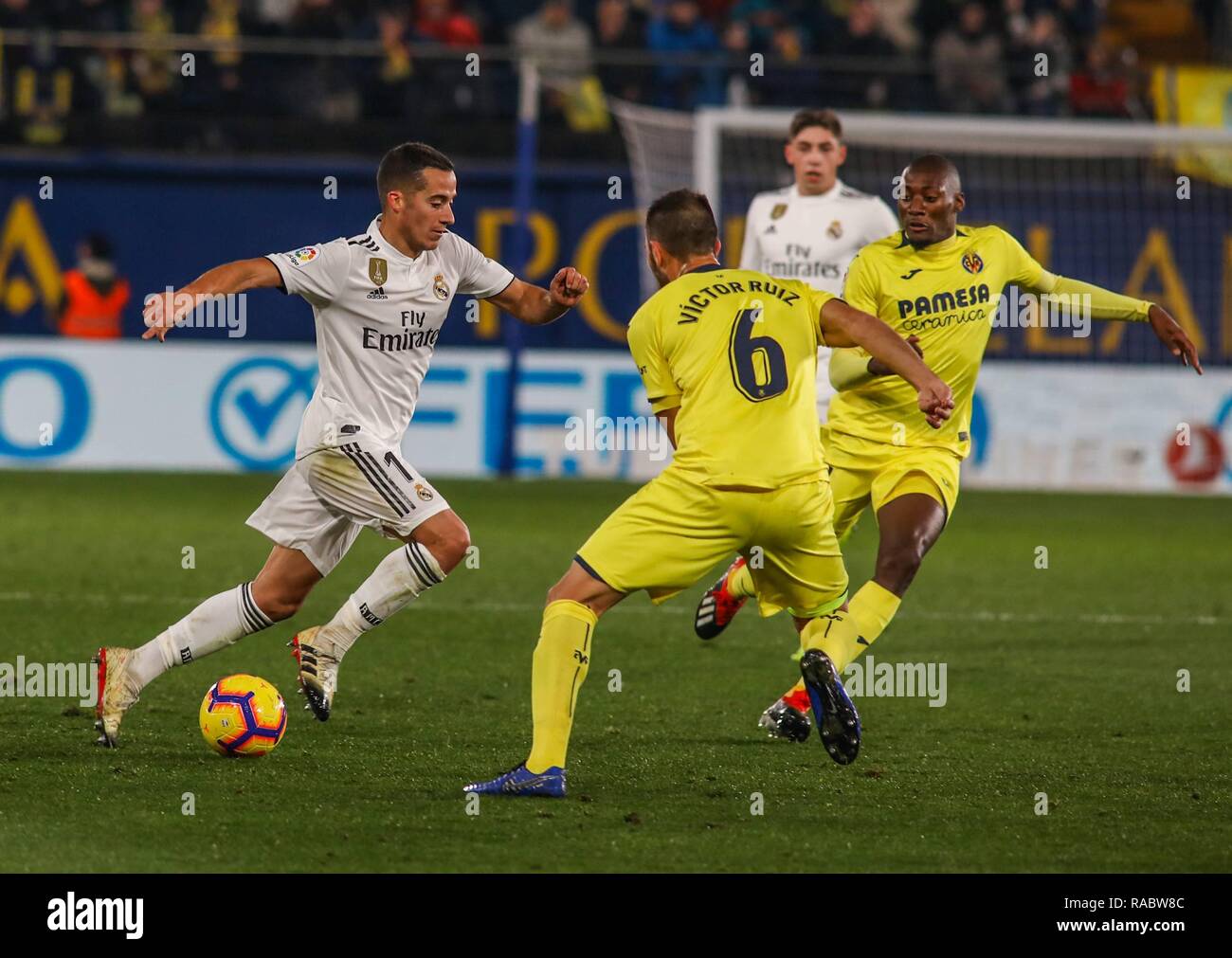 Lucas Vazquez Toko Ekambi Und Victor Ruiz Wahrend Des Fussballspiels Zwischen Villarreal Cf Und Real Madrid Cf Am 3 Januar 2019 An Ceramica Stadion In Villarreal Spanien Cordon Drucken Sie Stockfotografie Alamy