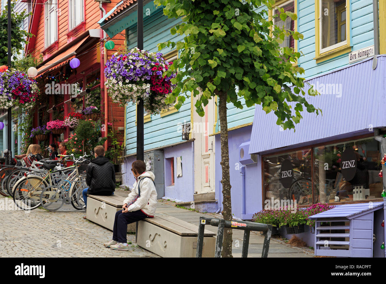 Farbenfrohe Gebäude auf Ovr Holmegata, Stavanger Stadt, Ragoland County, Norwegen, Skandinavien, Europa Stockfoto