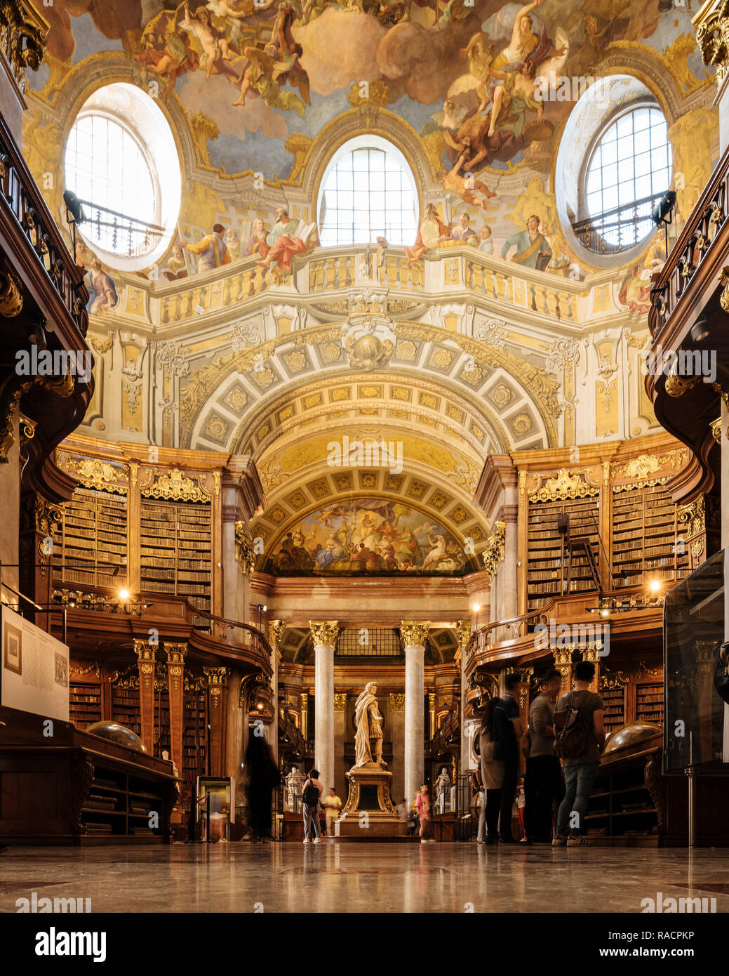 Innenraum der Österreichischen Nationalbibliothek, Wien, Österreich, Europa Stockfoto