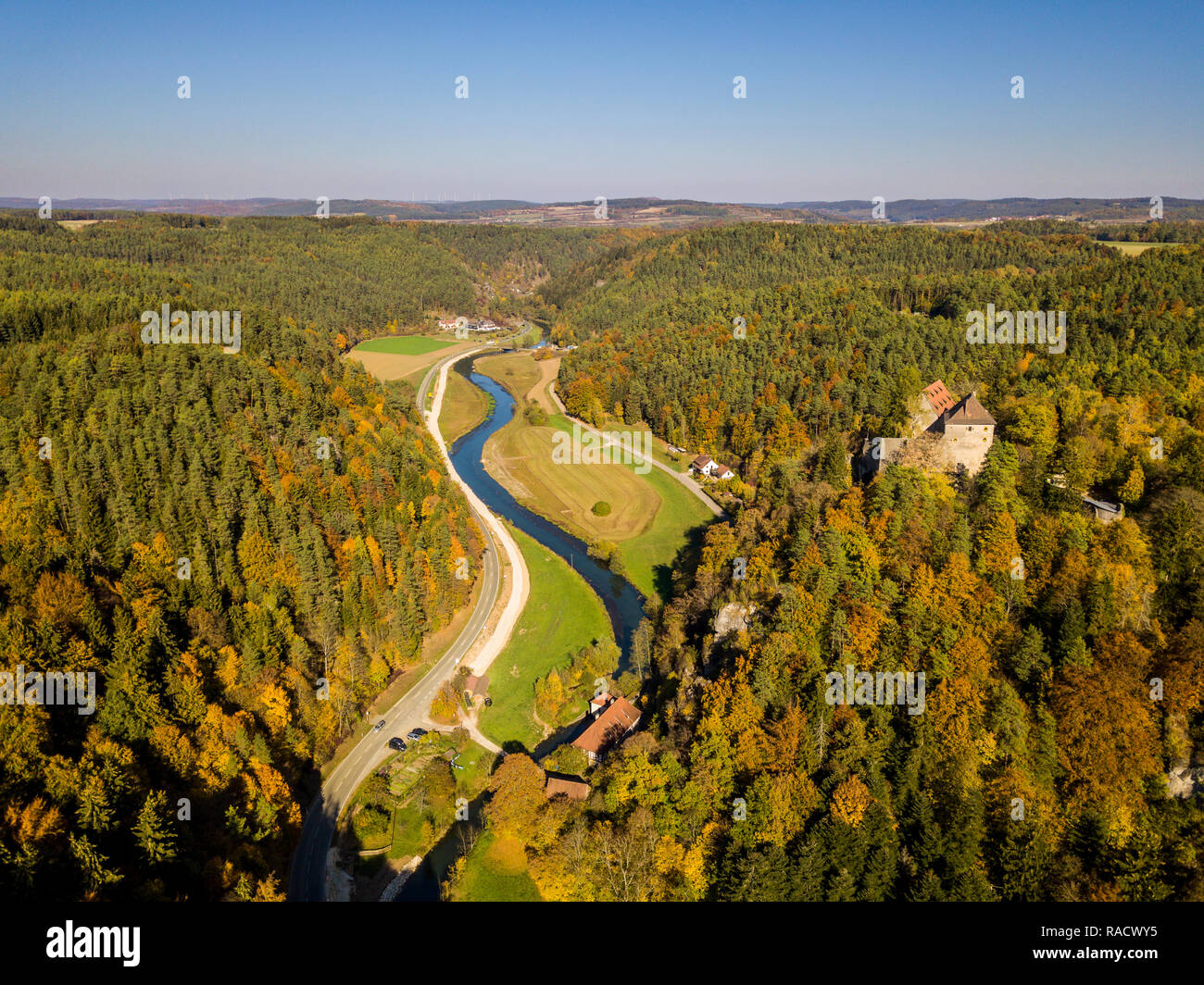 Burg Rabenstein in der Ahorn Tal im Herbst, Fränkische Schweiz, Bayern, Deutschland, Europa Stockfoto