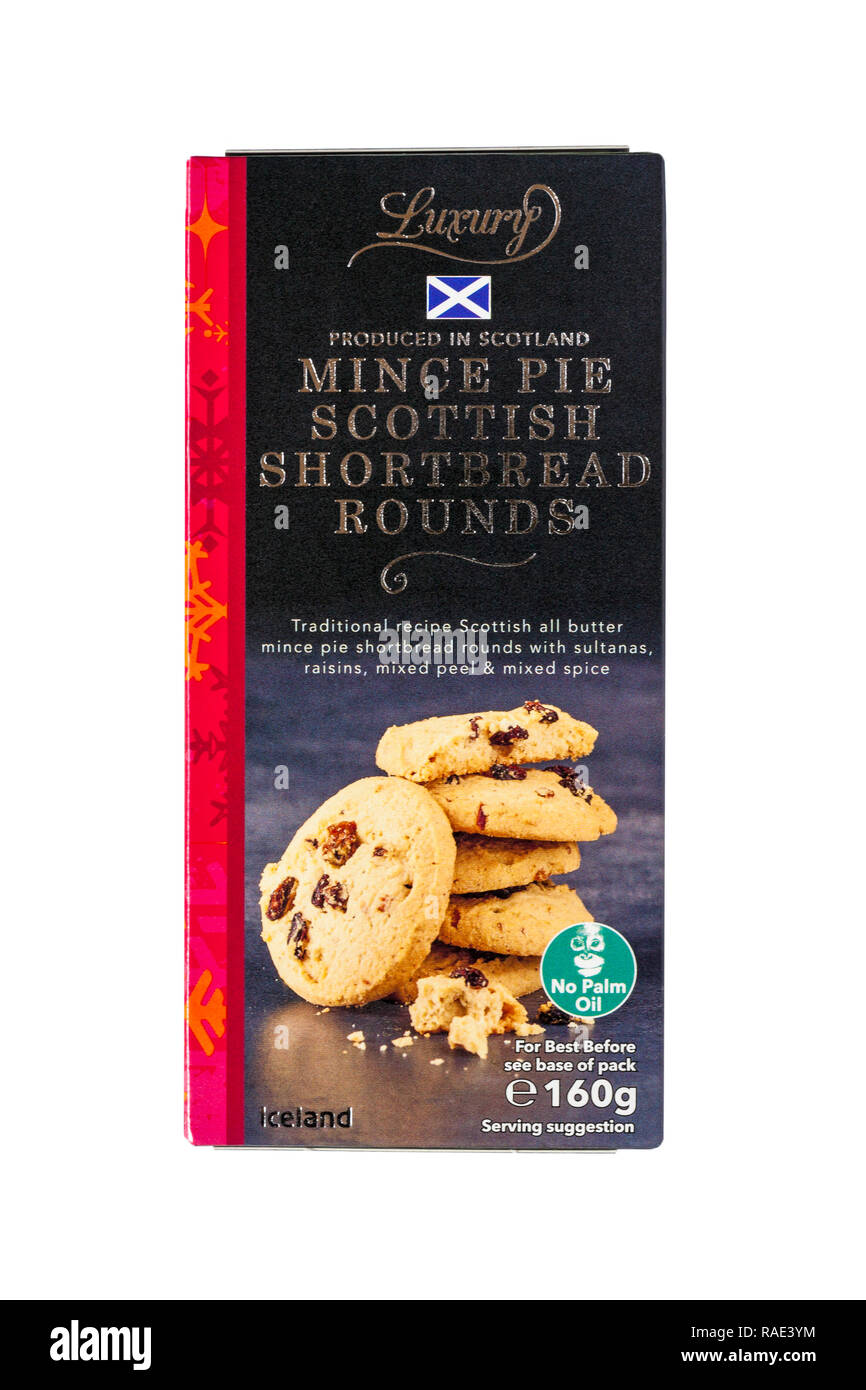 Box von Island Luxus Mince Pie Scottish Shortbread runden produziert in Schottland auf weißem Hintergrund Stockfoto