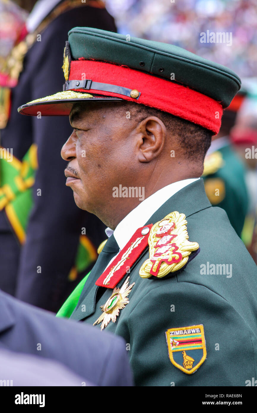 Seine Exzellenz, der Vizepräsident der Republik Simbabwe - (pensionierter Brigadegeneral) Constantino Guveya Dominic Nyikadzino Chiwenga Stockfoto