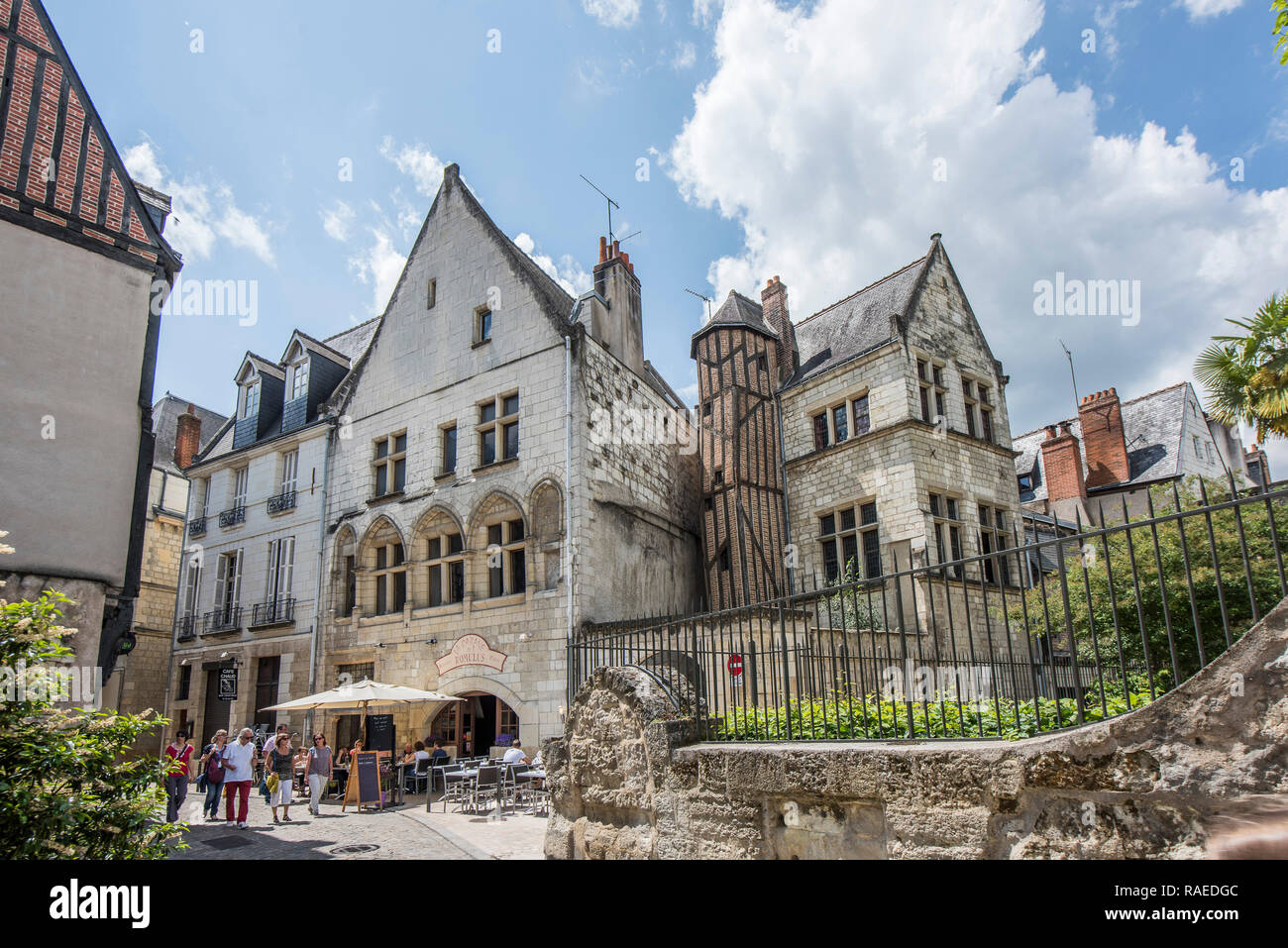 Eigenschaften in Tours (Mitte-west Frankreich): alte Eigenschaften in der hypercenter, im Bereich der 'Place Plumerau" Platz, an der Ecke der Straße 'r Stockfoto