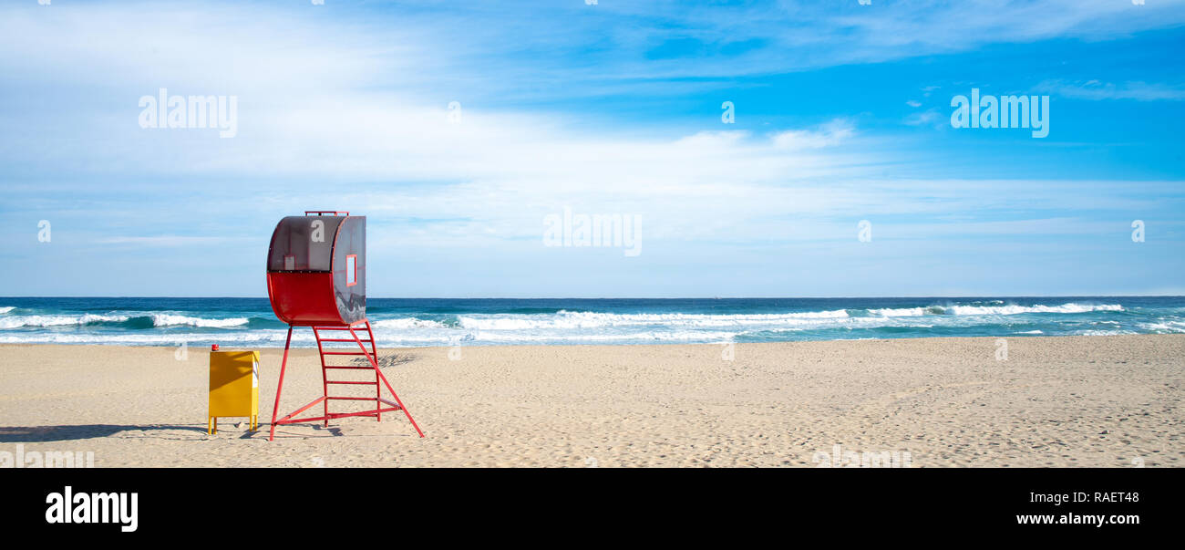 Sand Strand und blauer Himmel. Gangwon-do Strand, Republik Korea. Stockfoto
