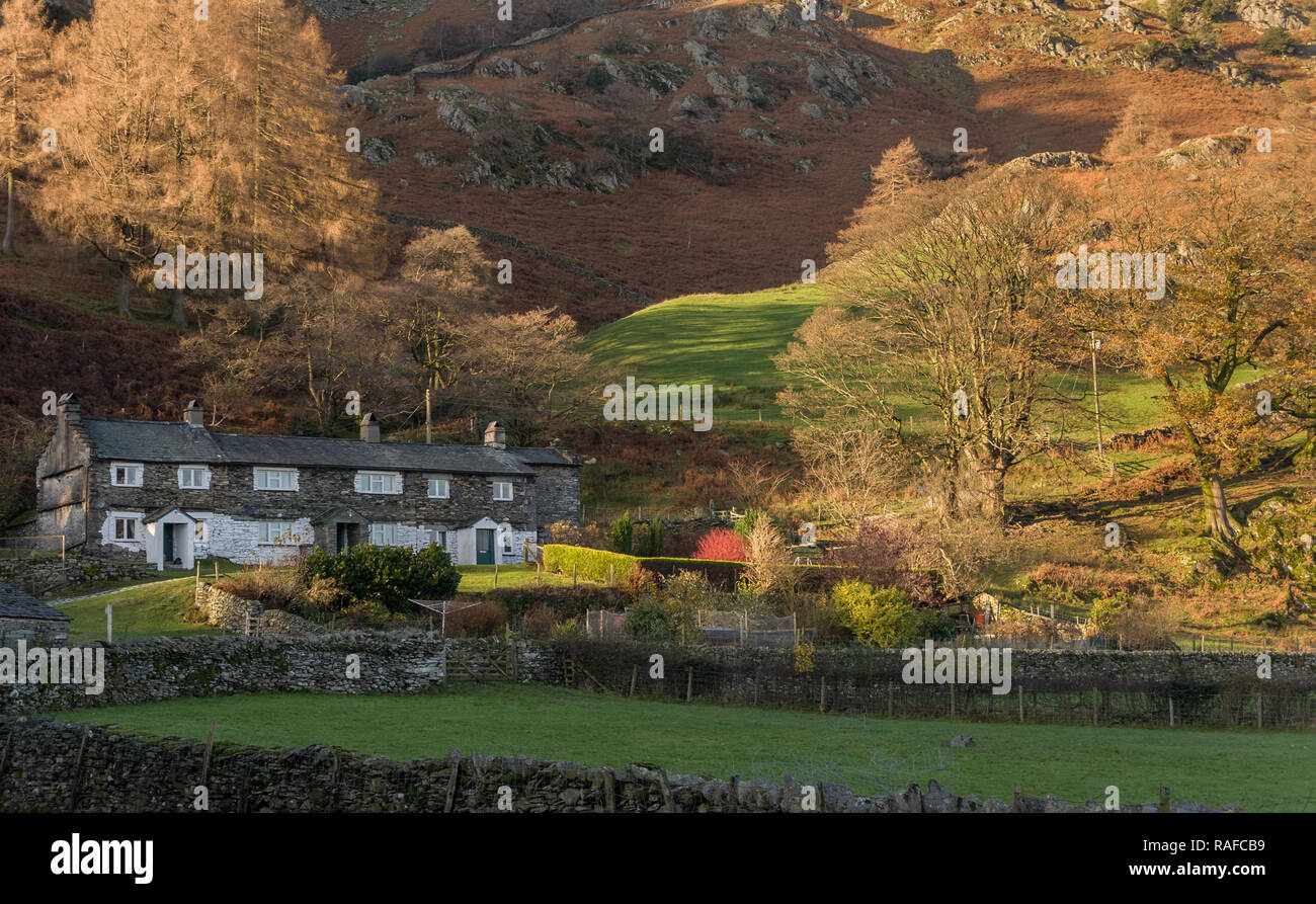 Traditionelles lakeland Cottages bei niedrigen Tilberthwaite in Cumbria Stockfoto