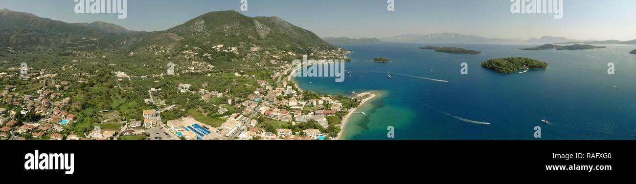 Kleine Inseln im Ionischen Meer auf der Insel Lefkada. Stockfoto