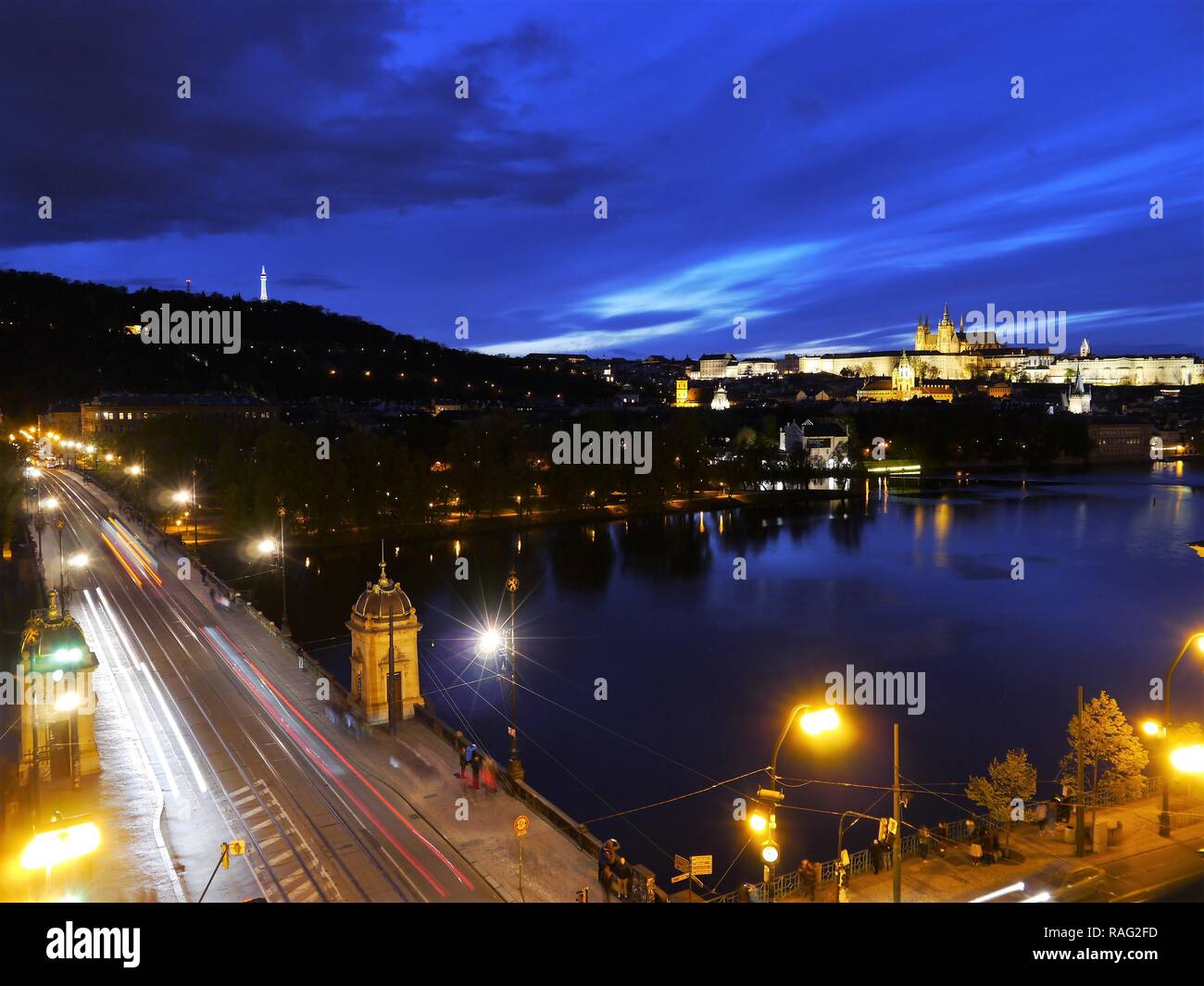 Lichter der Nacht in Prag Stockfoto