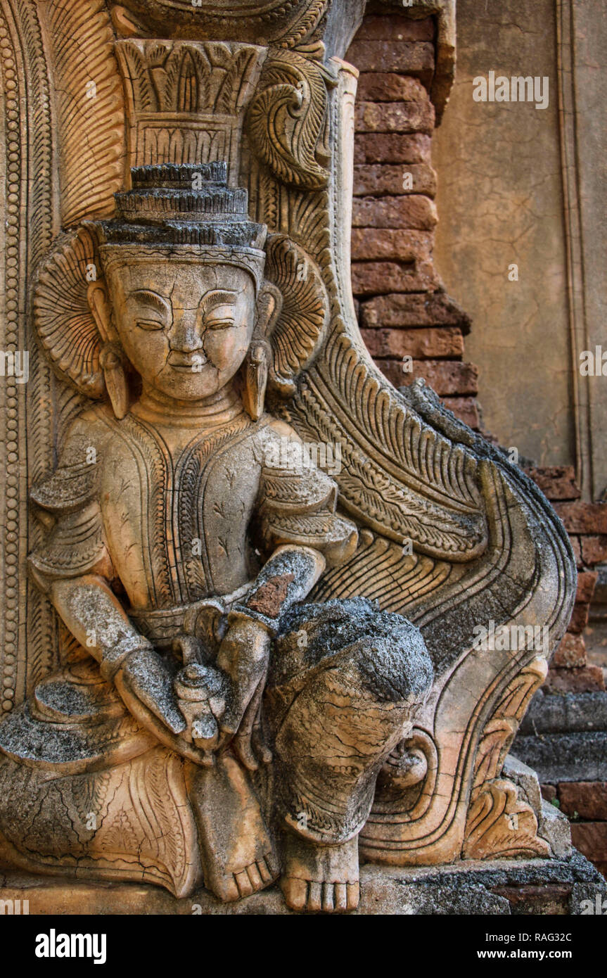 Die Figur der Stein in den Ruinen Shwe Inn Dain Pagode, Indein, Myanmar (Birma) Stockfoto