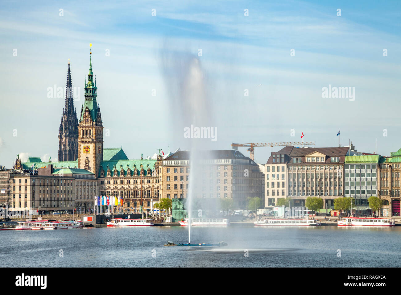 Rathaus, Alster, Hamburg, Deutschland Stockfotografie Alamy