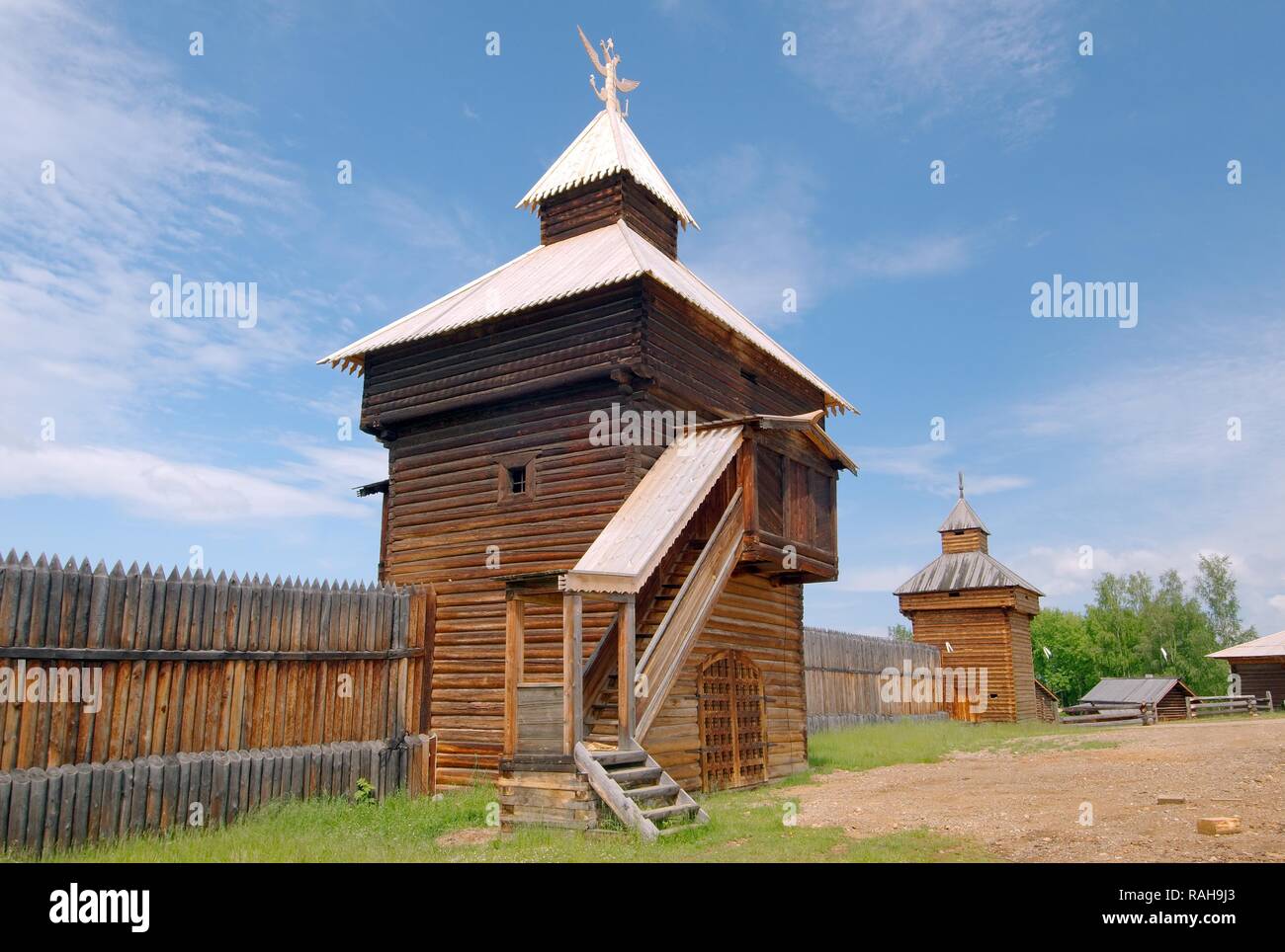 Spasski Turm der Ylym Gefängnis, 1667, Irkutsk Architektonische und das Ethnographische Museum "Taltsy", Abwicklung von Talzy Stockfoto