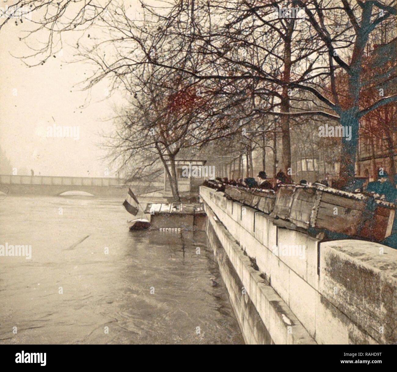 Album überschwemmungen Pariser Vororten im Jahr 1910, Frankreich, Dating-Jan-1910. Neuerfundene durch Gibon. Klassische Kunst mit einem modernen Touch neuerfundene Stockfoto