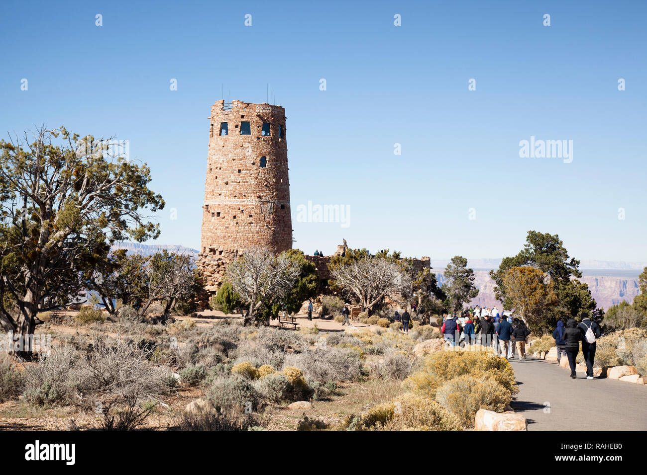 Desert View Watchtower, auch als die indischen Wachturm am Desert View genannt, ist ein 70-Fuß hohen Gebäude aus Stein liegt am South Rim des Grand können Stockfoto