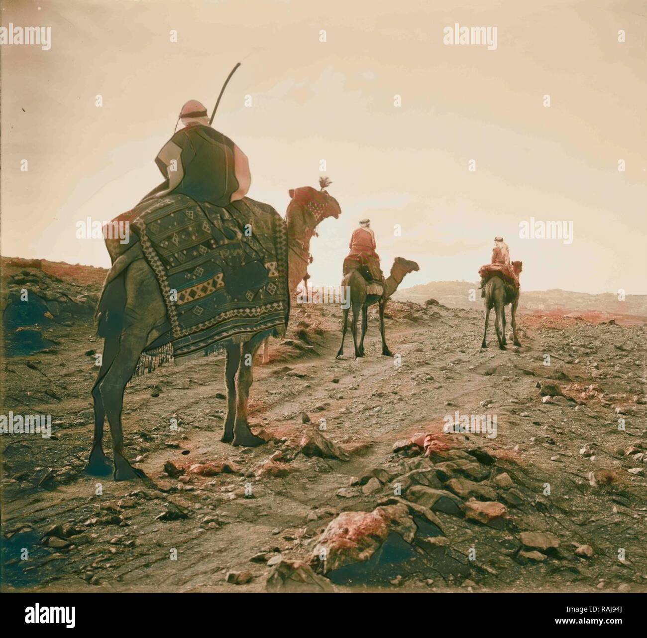 Drei "Weisen" auf dem Weg nach Bethlehem in der Entfernung. 1898, West Bank, Bethlehem, Israel. Neuerfundene durch Gibon. Klassische neuerfundene Stockfoto