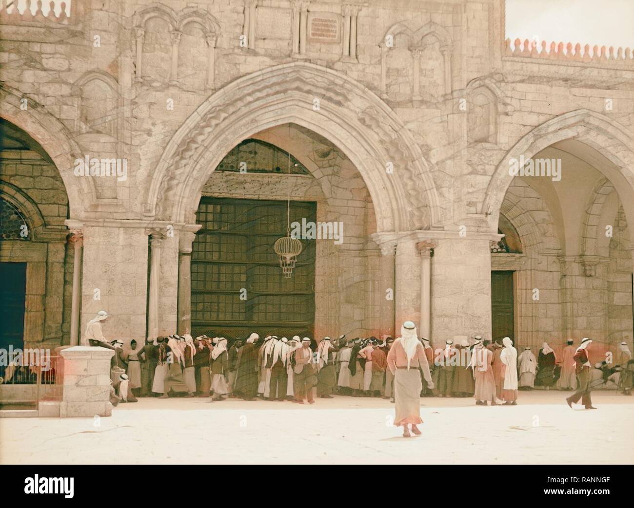 Gruppen von Arabern in der Moschee alAqsa gründen Lesen rebel Poster