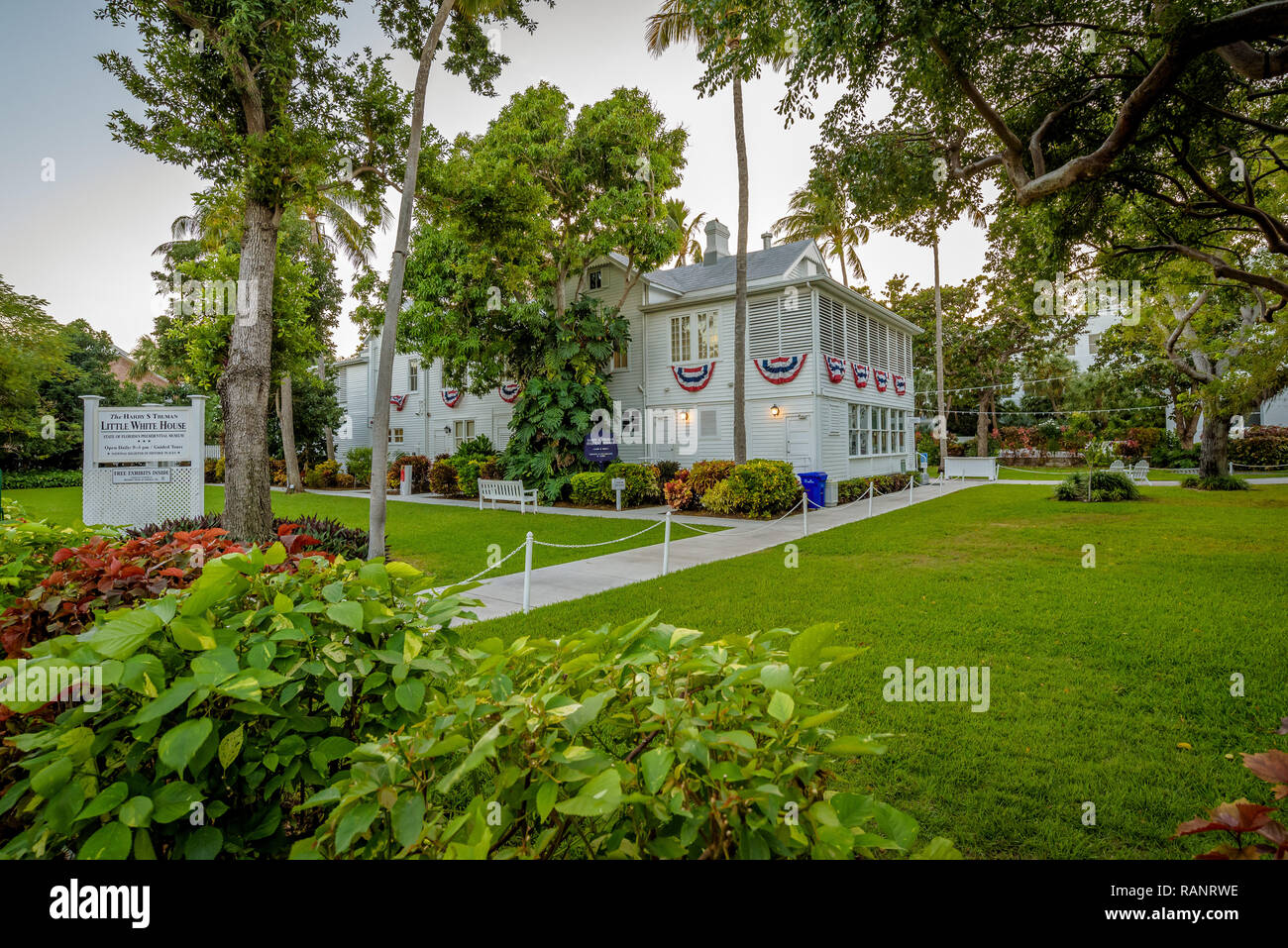 Key West, Florida. Anzeigen von Truman Little White House. Geführte Touren, dieses Museum diente als Präsident Harry S. Truman Winter's White House. Stockfoto