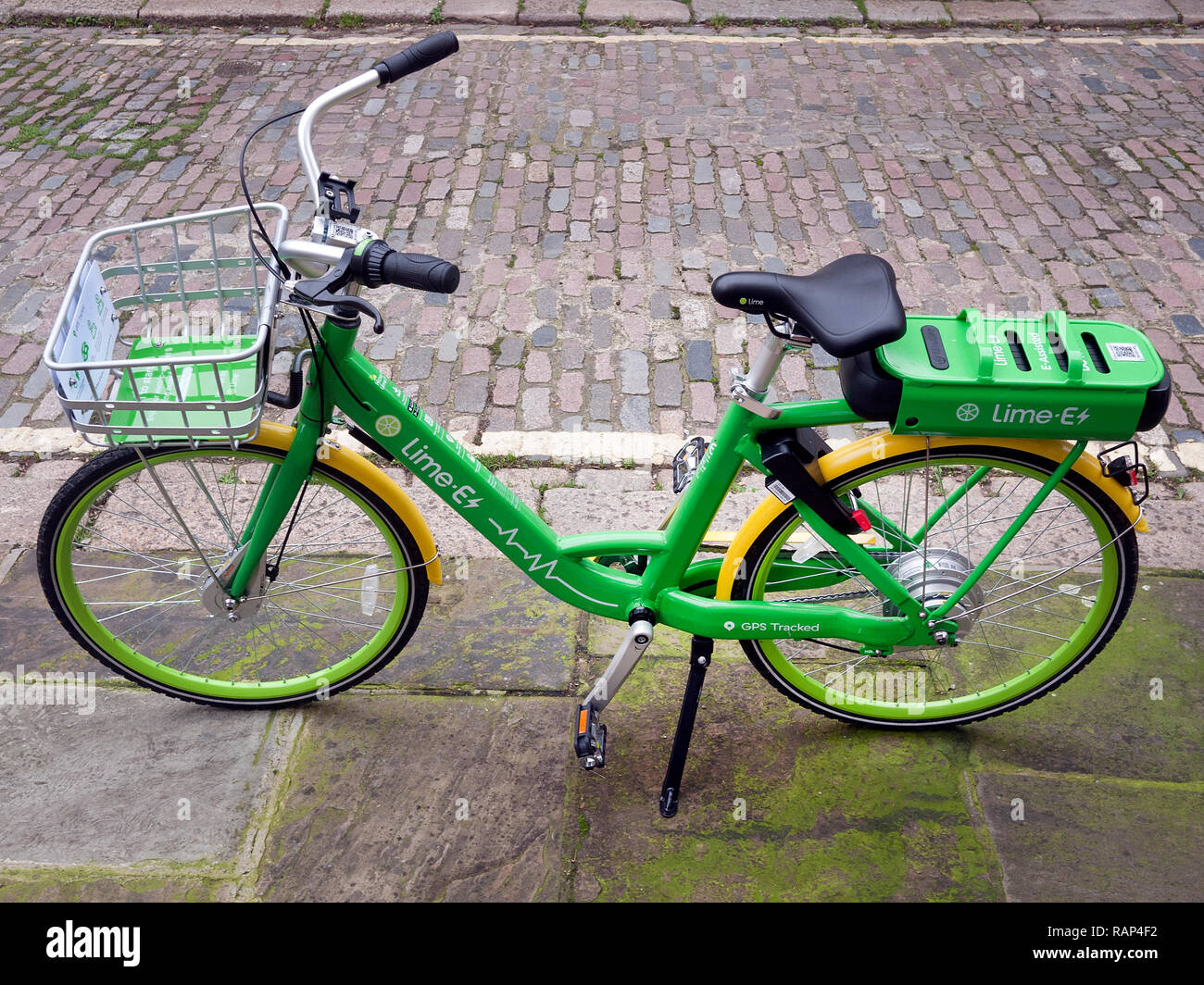 Kalk E Fahrradvermietung auf einer Londoner Straße geparkt. Stockfoto