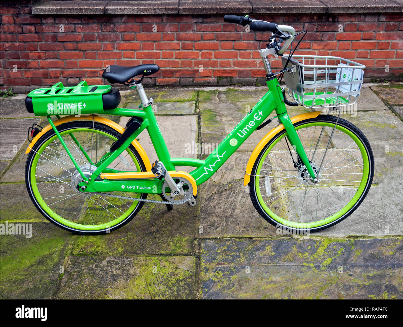 Kalk E Fahrradvermietung auf einer Londoner Straße geparkt. Stockfoto