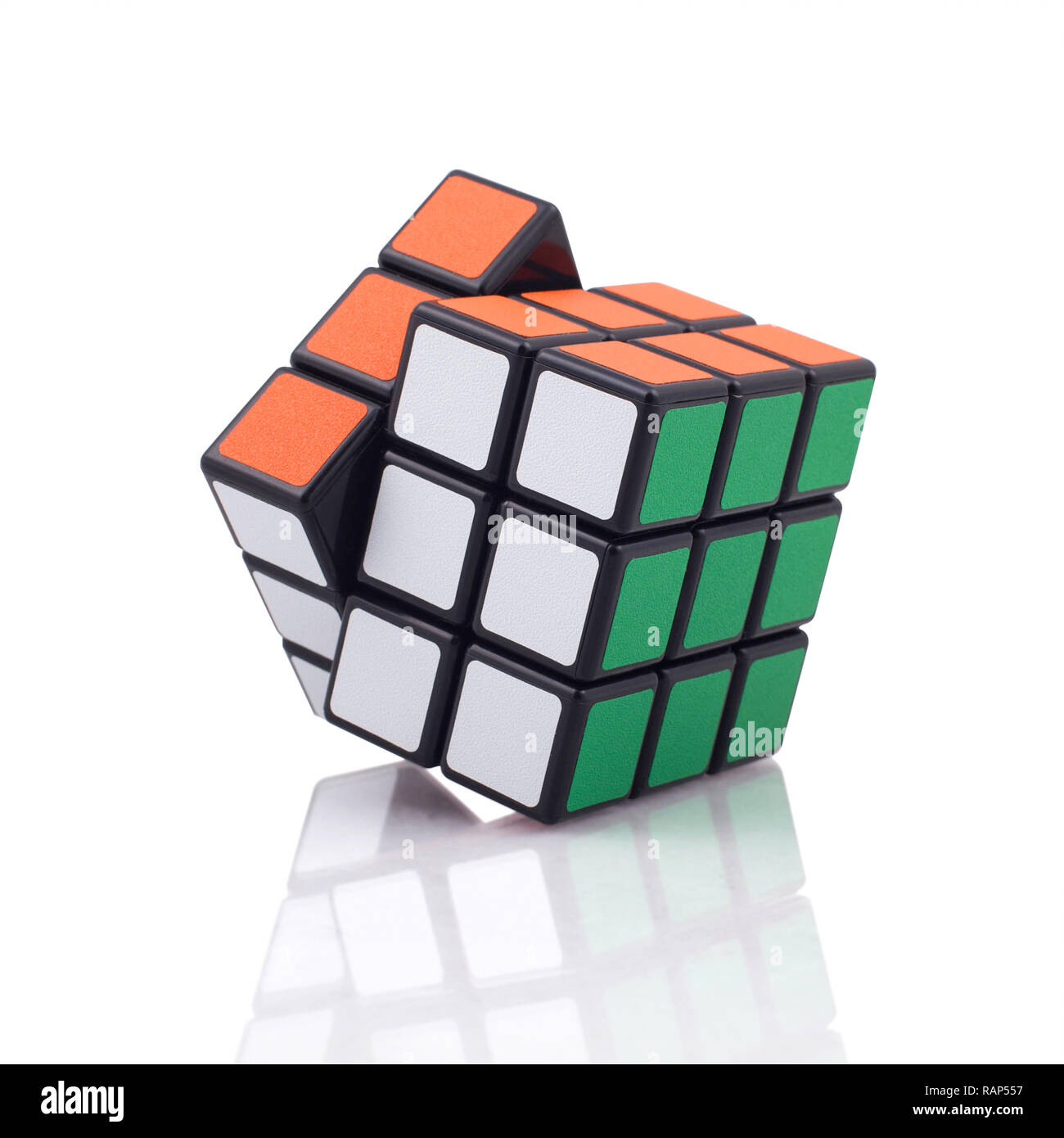 Rubik's Cube auf dem weißen Hintergrund Stockfoto