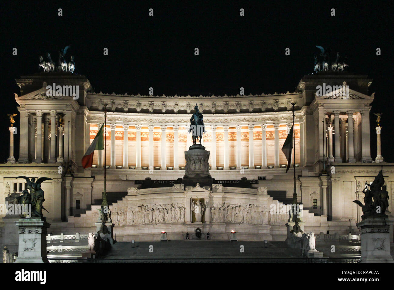 Die Vittorio Emanuele II-Denkmal ist ein Denkmal zu Ehren von Victor Emmanuel II gebaut, der erste König von einer einheitlichen Italien, in Rom, Italien. Stockfoto