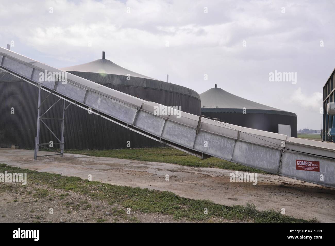 Gambarana (Pavia, Italien) für die Produktion von Strom aus Biomasse in 'Burg' Farm. Stockfoto